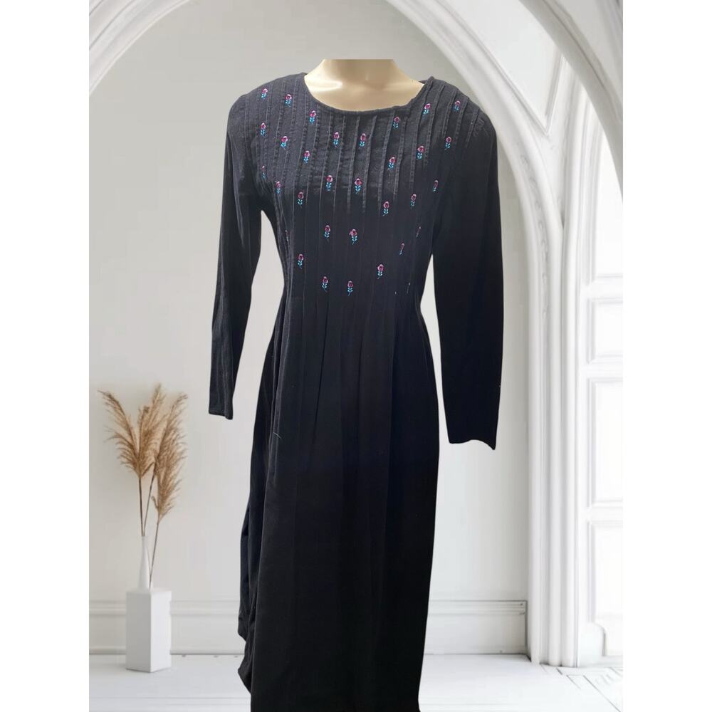 Vintage Karin Stevens Women's Size 8 Black Corduroy Floral Knit Maxi Dress
